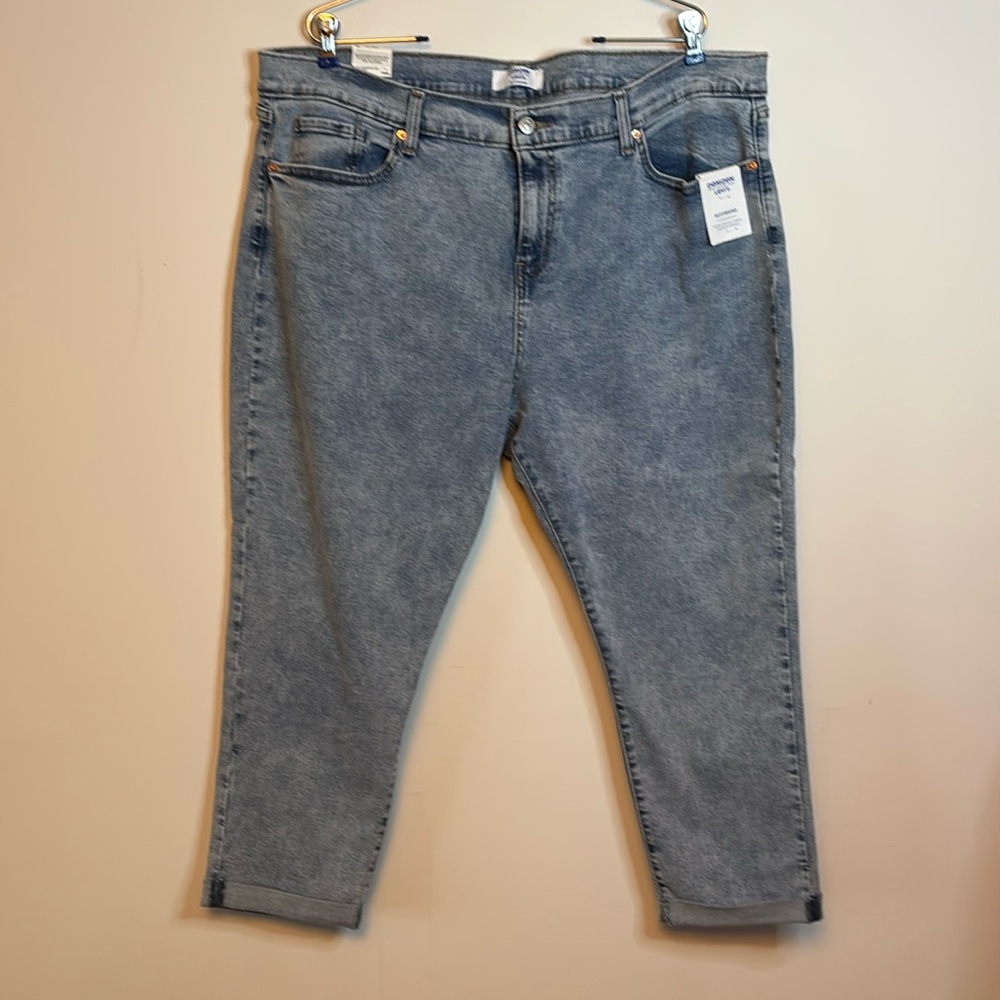 Denizen from Levi’s boyfriend jeans size 18 BNWT